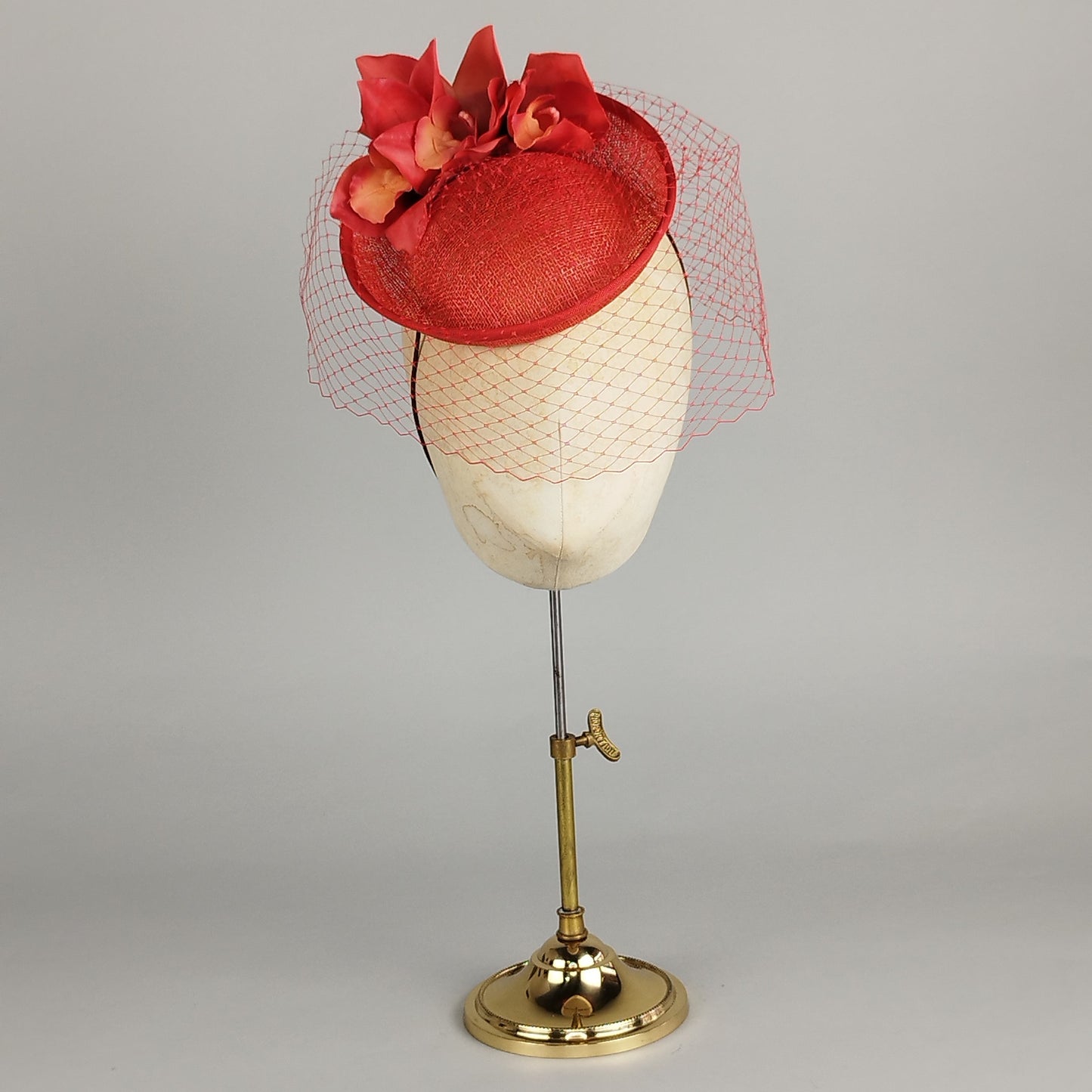 blue fascinator | Navy pillbox hat | Navy fascinator | hat for hire