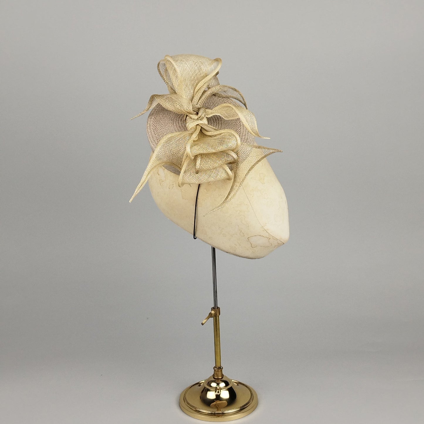 Taupe Blossom